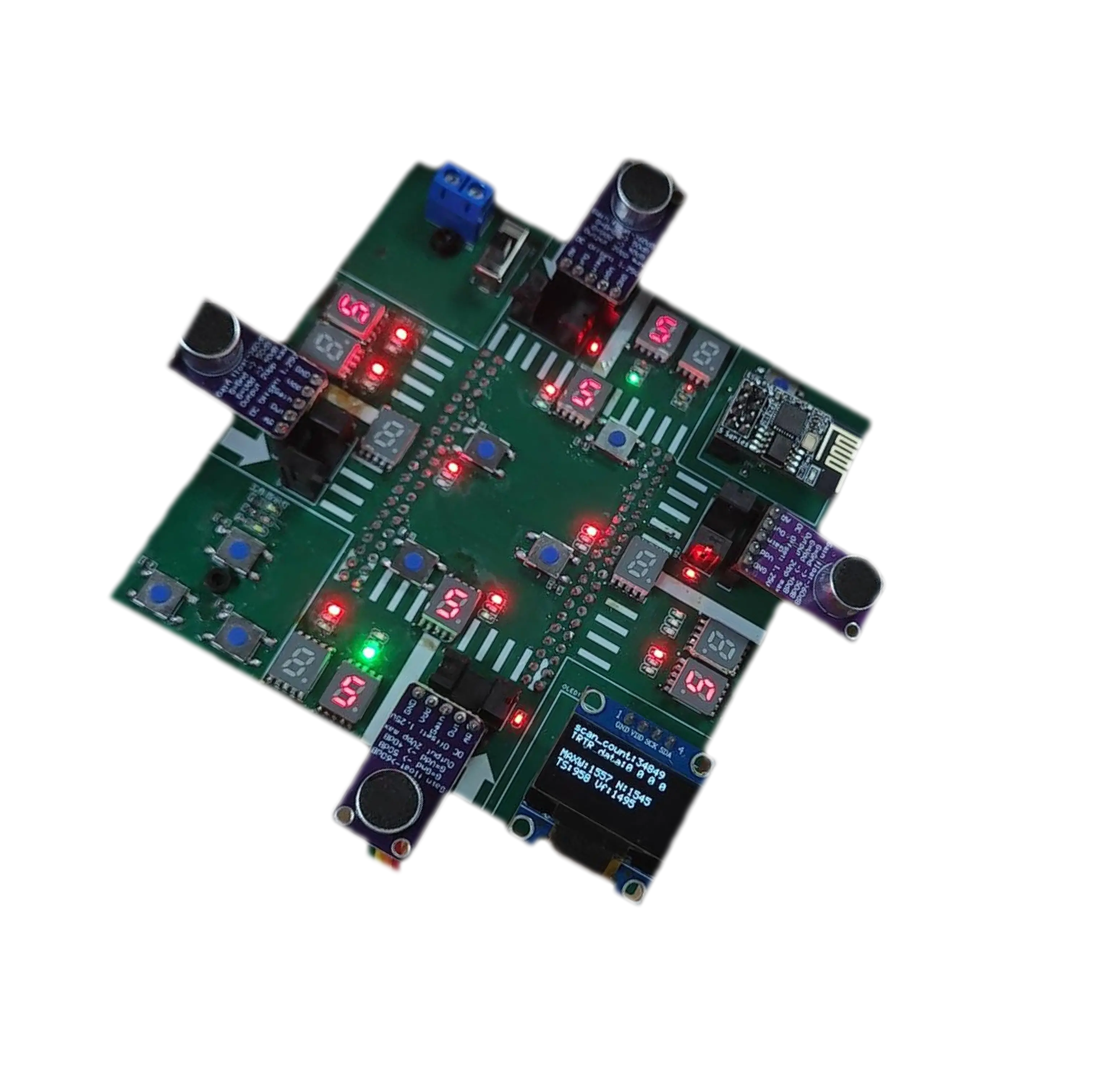 交通灯毕设实物：十字路口交通灯沙盘（STM32F407 + FreeRTOS）
